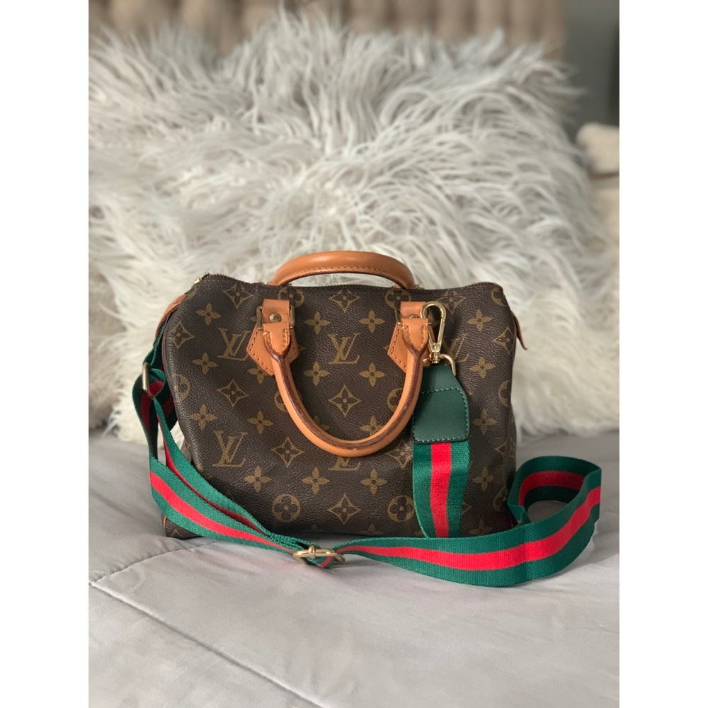 Louis Vuitton Authentic speedy 25 handbag purse